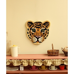 DOING GOODS HEAD CLOUDY TIGER RUG<br>