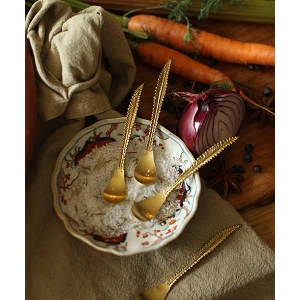 DOING GOODS STELLA FEATHER TEASPOON<br>
