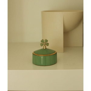 DOING GOODS LUCKY CLOVER CIRCUS<br>