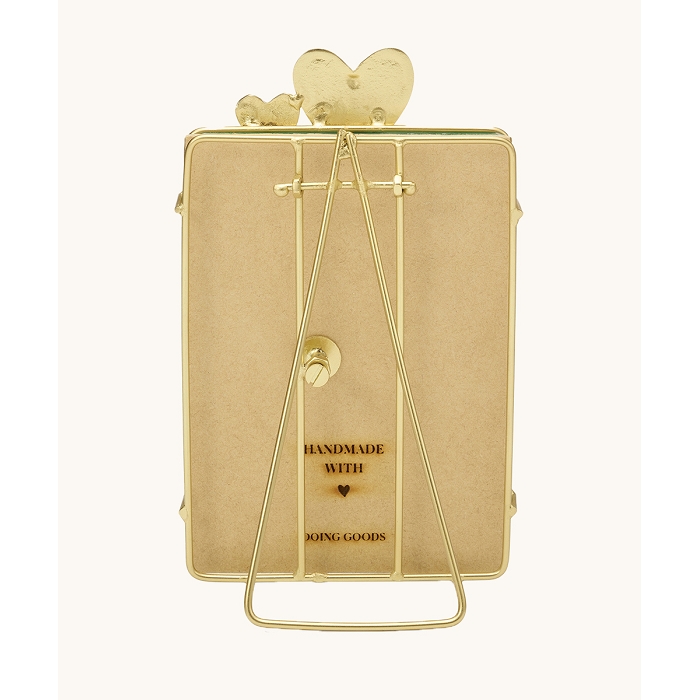 Doing goods pyar heart frame large 5073401_5